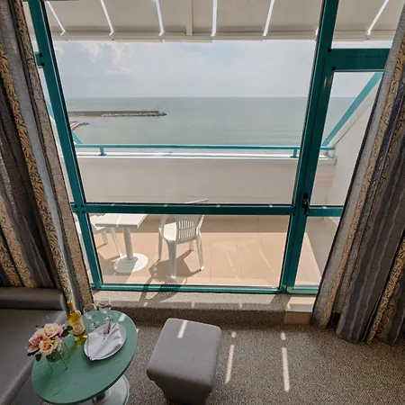 Berlin Golden 4* Золотые Пески