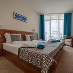 Berlin Golden & 4* Złote Piaski