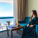 Berlin Golden & 4* Złote Piaski
