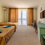 Berlin Golden & 4* Złote Piaski