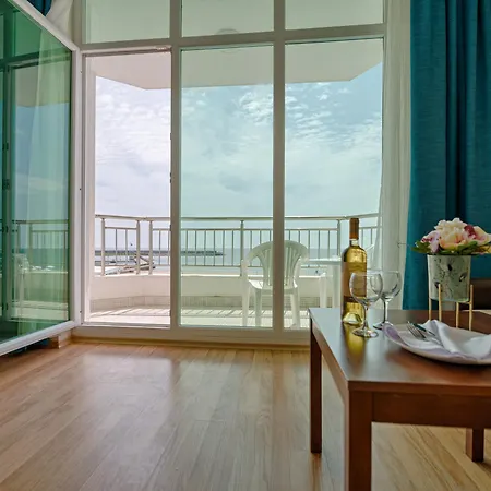 Berlin Golden Hotel 4*