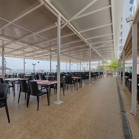 Отель Berlin Golden