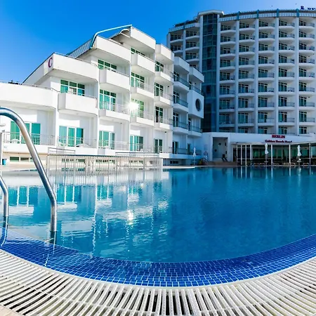 Berlin Golden & Hotel Złote Piaski