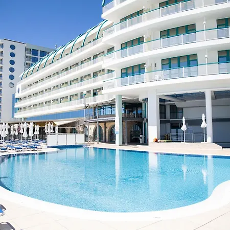 Hotell Berlin Golden & 4*