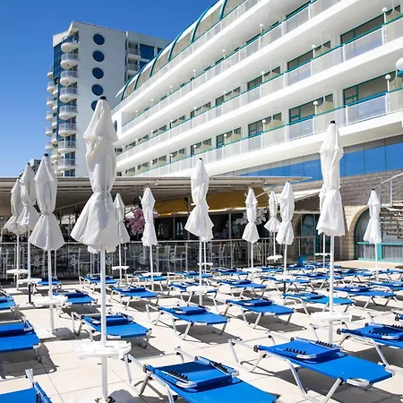 Berlin Golden & 4* Golden Sands