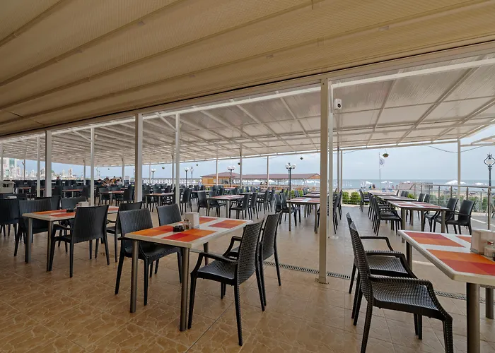 Berlin Golden Hotel Złote Piaski